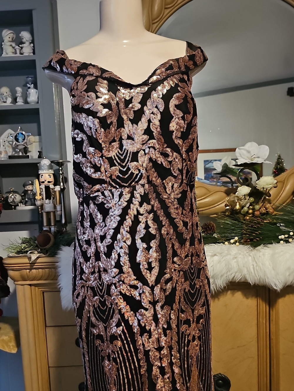 Women's Elegant Black Dress with Rose Gold Sequin Embroidery Size 1XL